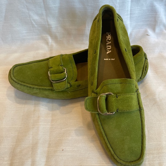 Sold ;Gorgeous Prada chartreuse suede driving shoes. 
Never worn. Size 38. - Picture 1 of 8